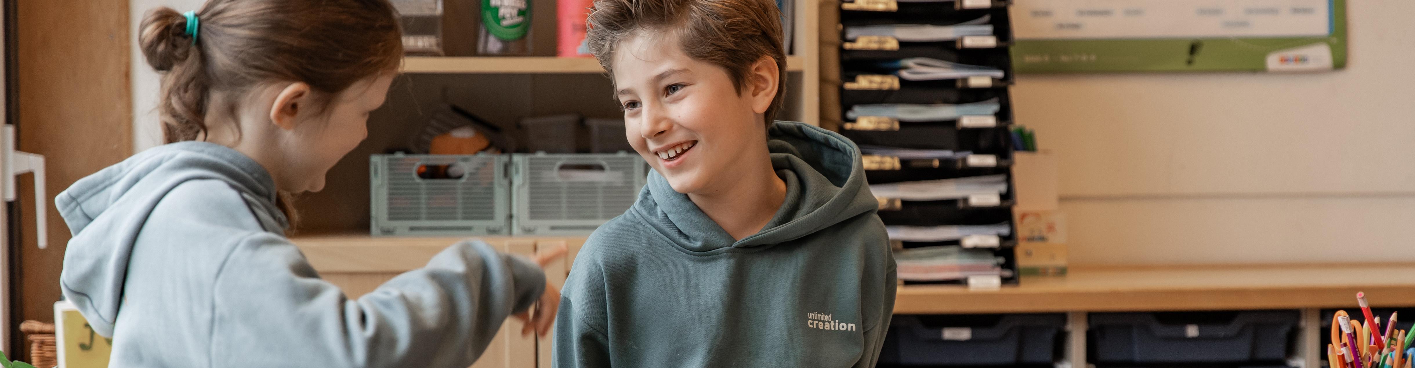 Kinderen obs dik trom maken grappen